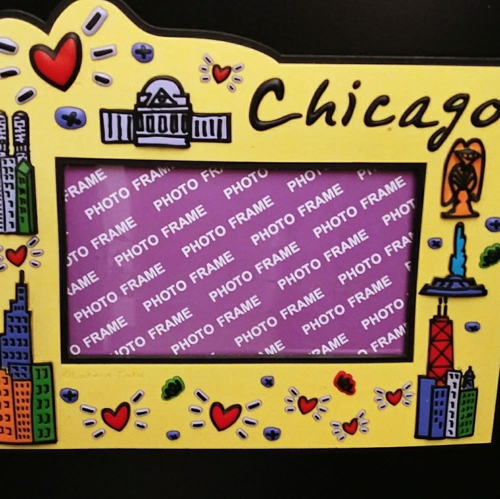 Chicago picture frame with magnetic back and stand